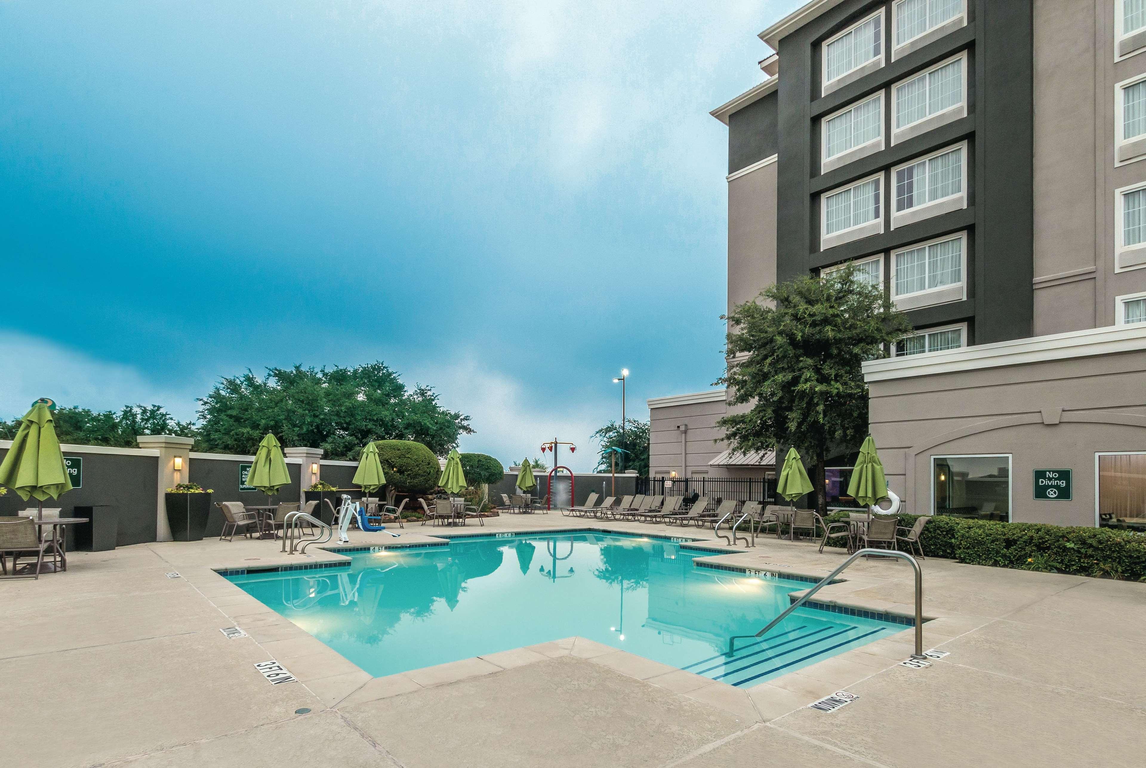 Hotel La Quinta By Wyndham Arlington North 6 Flags Dr Zewnętrze zdjęcie