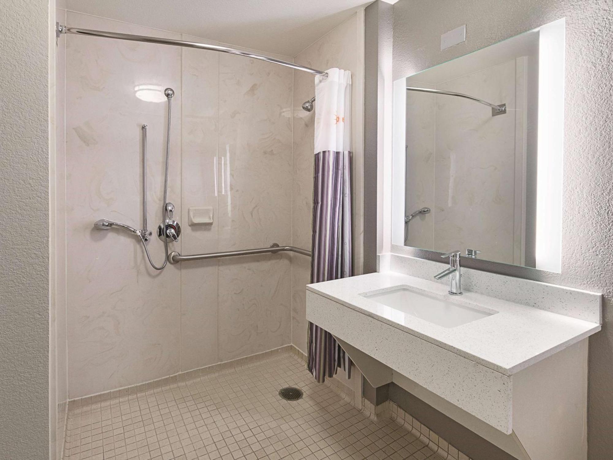 Hotel La Quinta By Wyndham Arlington North 6 Flags Dr Zewnętrze zdjęcie