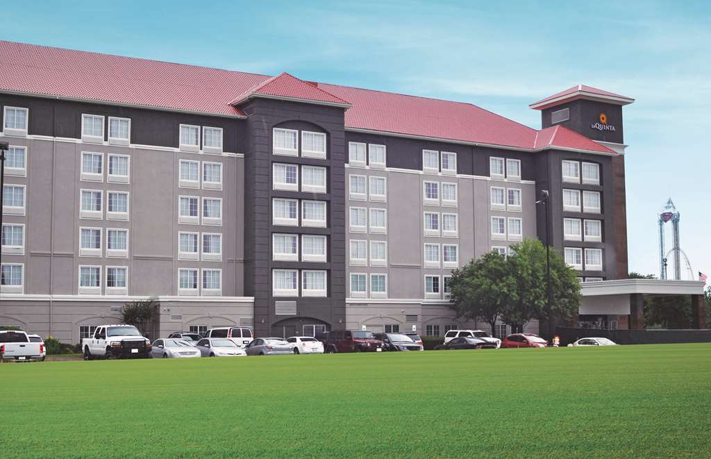 Hotel La Quinta By Wyndham Arlington North 6 Flags Dr Zewnętrze zdjęcie