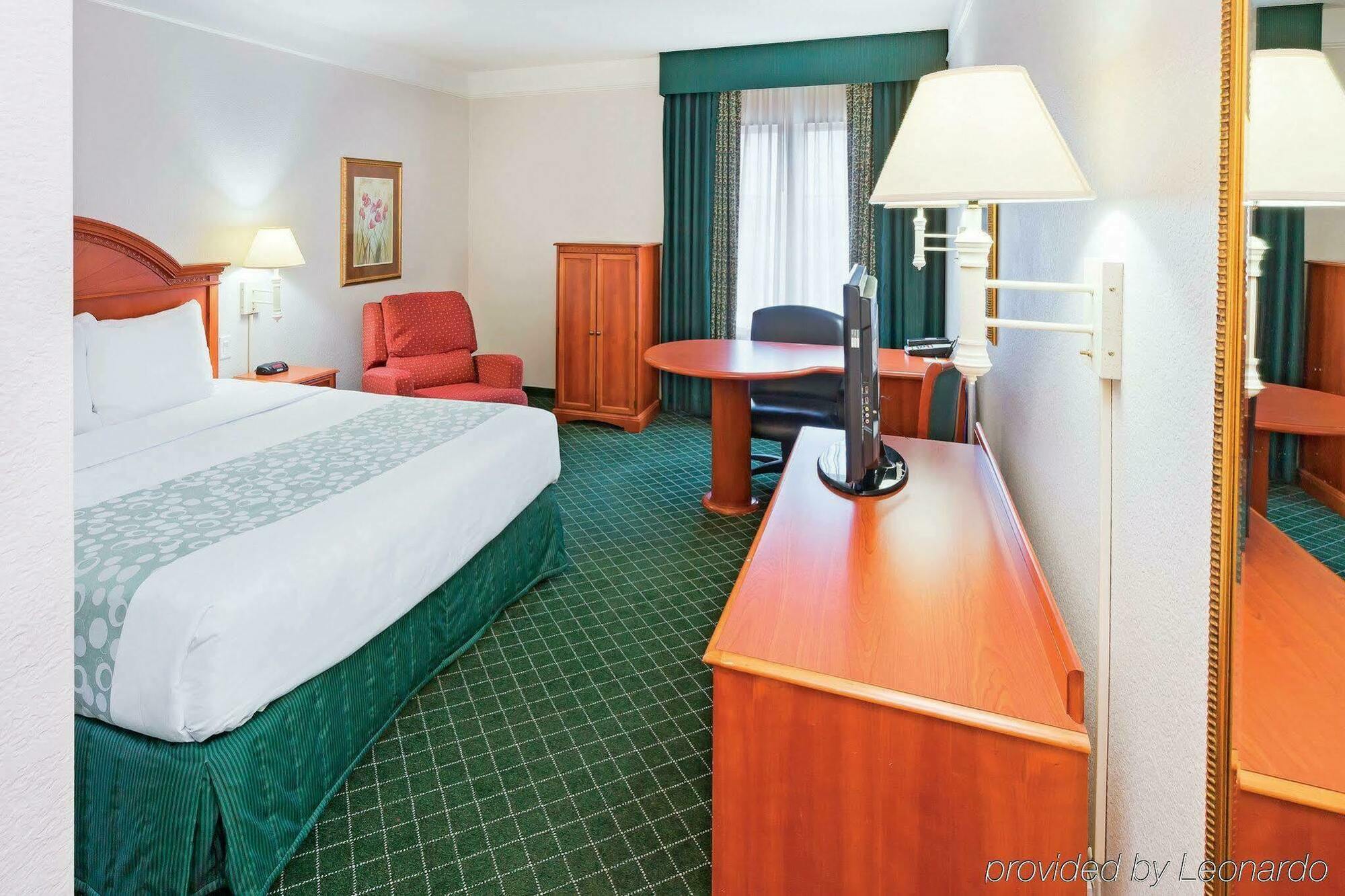 Hotel La Quinta By Wyndham Arlington North 6 Flags Dr Zewnętrze zdjęcie